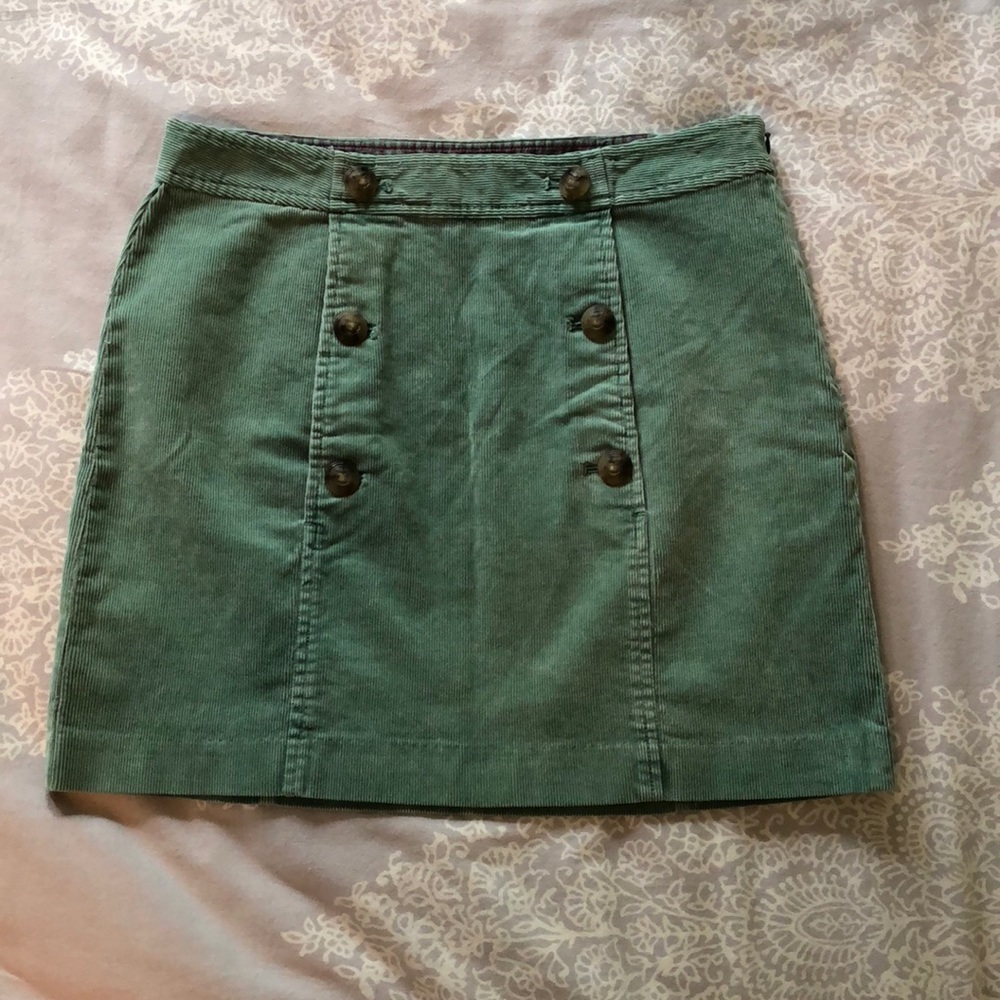 Vineyard Vines corduroy skirt